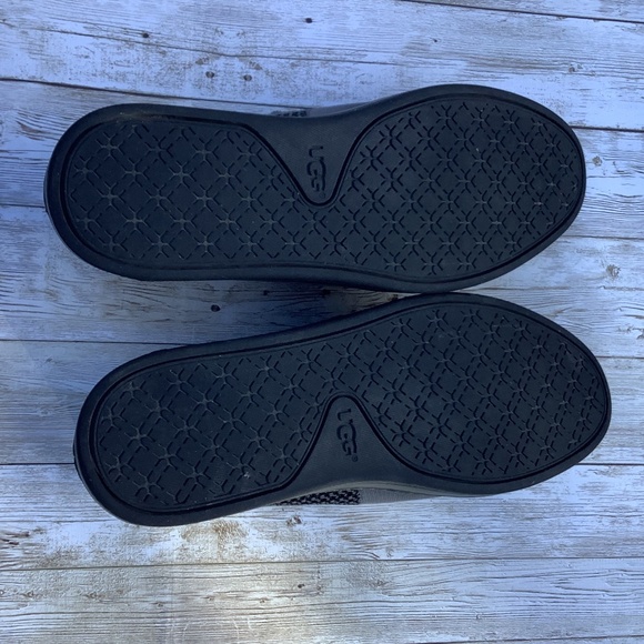 UGG Women's Sammy Slip On Black Gray Knit Hyper Weave Casual Sneakers Size 9.5 - Picture 7 of 13